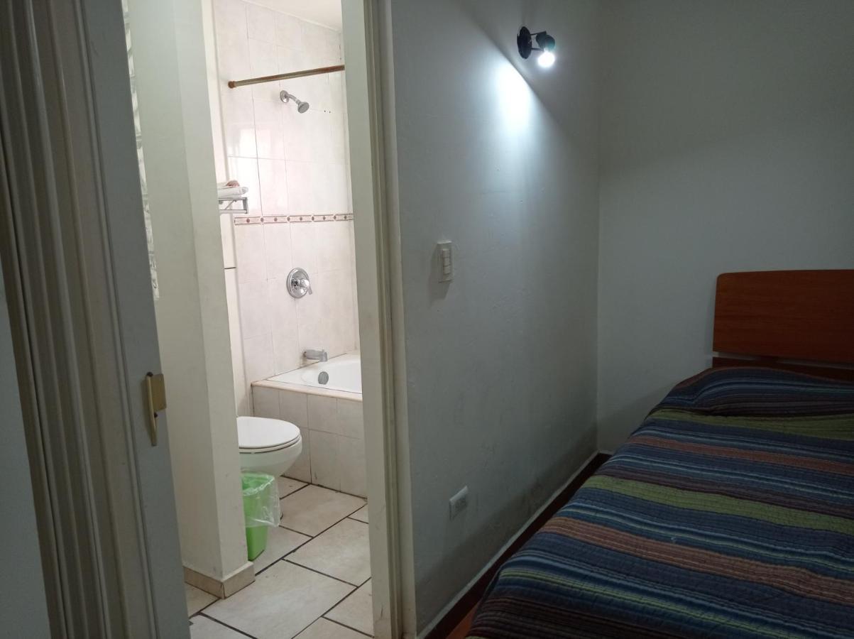 Confort Ejecutivo Suites Lindavista Guadalupe  ภายนอก รูปภาพ