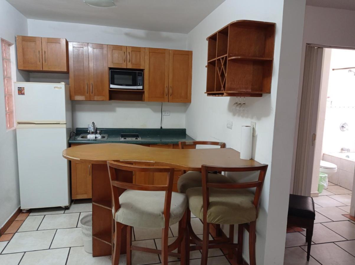 Confort Ejecutivo Suites Lindavista Guadalupe  ภายนอก รูปภาพ