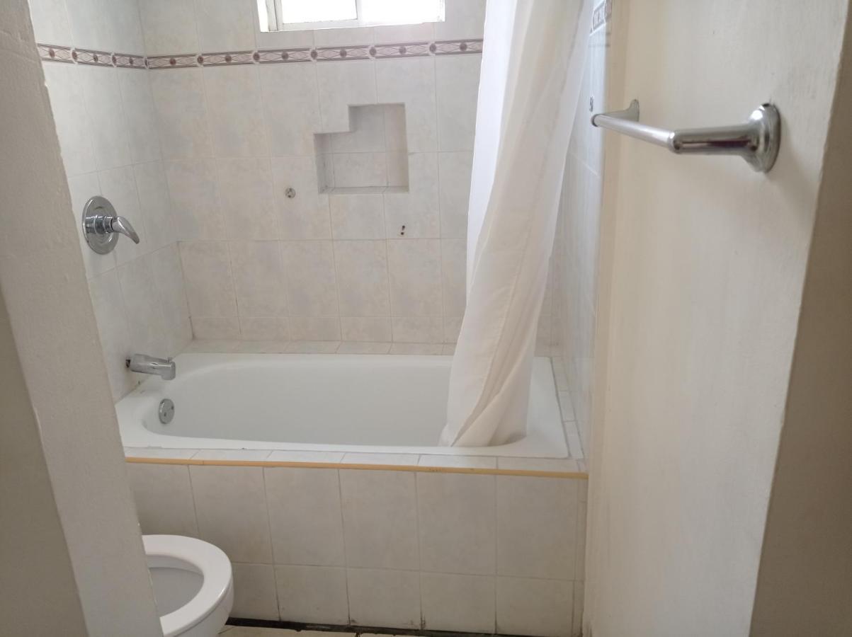 Confort Ejecutivo Suites Lindavista Guadalupe  ภายนอก รูปภาพ