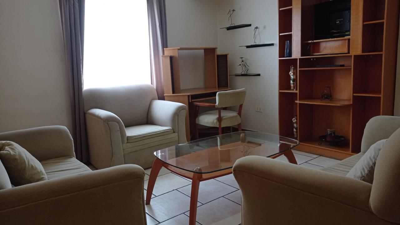 Confort Ejecutivo Suites Lindavista Guadalupe  ภายนอก รูปภาพ