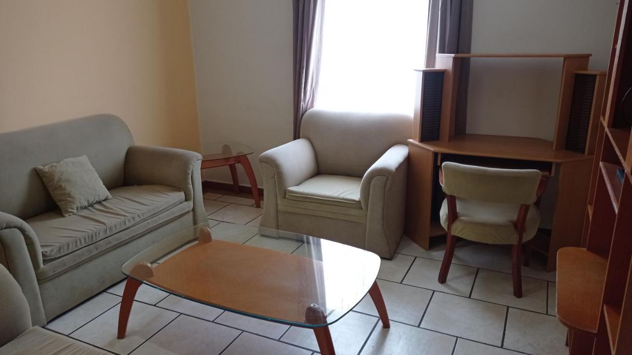 Confort Ejecutivo Suites Lindavista Guadalupe  ภายนอก รูปภาพ
