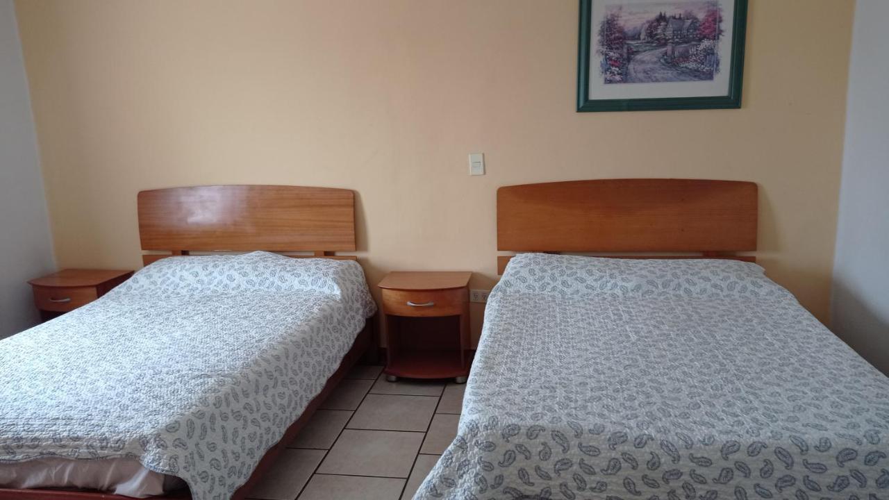 Confort Ejecutivo Suites Lindavista Guadalupe  ภายนอก รูปภาพ