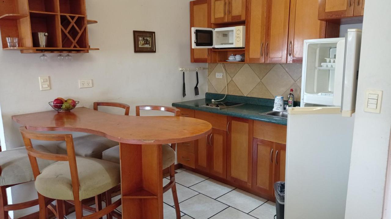 Confort Ejecutivo Suites Lindavista Guadalupe  ภายนอก รูปภาพ