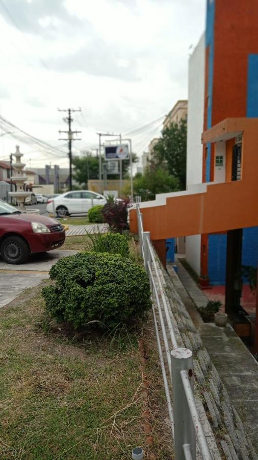 Confort Ejecutivo Suites Lindavista Guadalupe  ภายนอก รูปภาพ