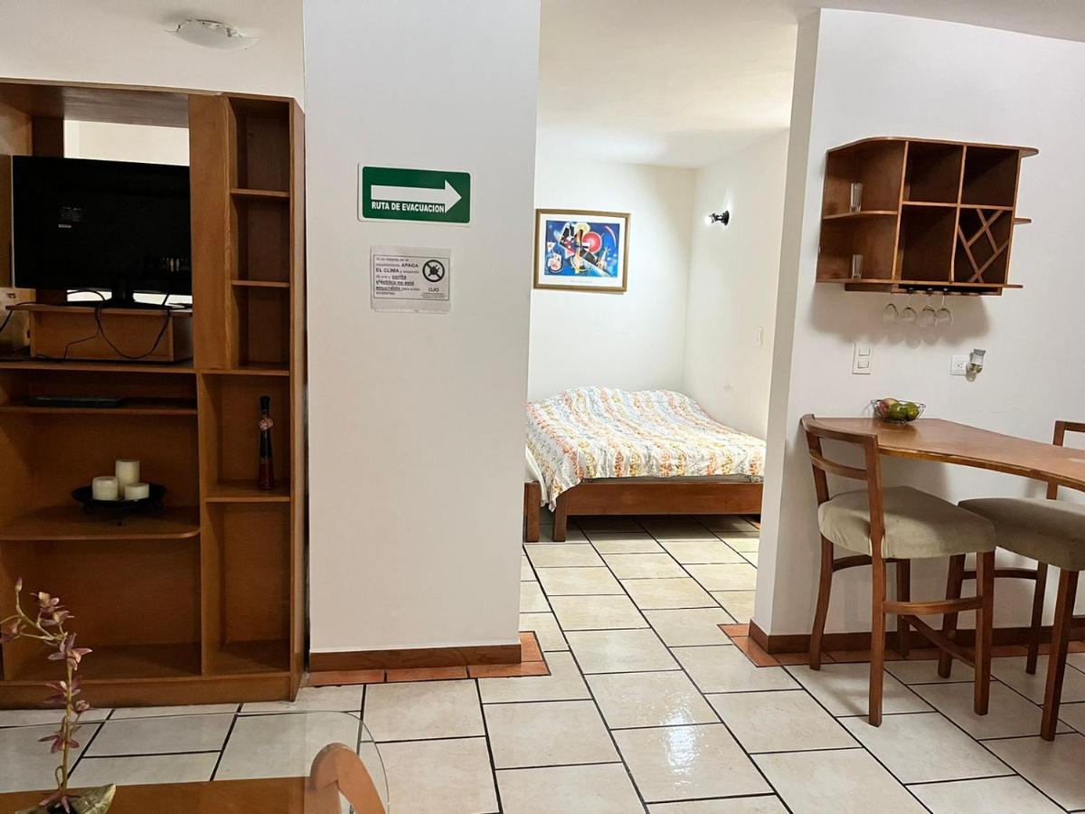 Confort Ejecutivo Suites Lindavista Guadalupe  ภายนอก รูปภาพ